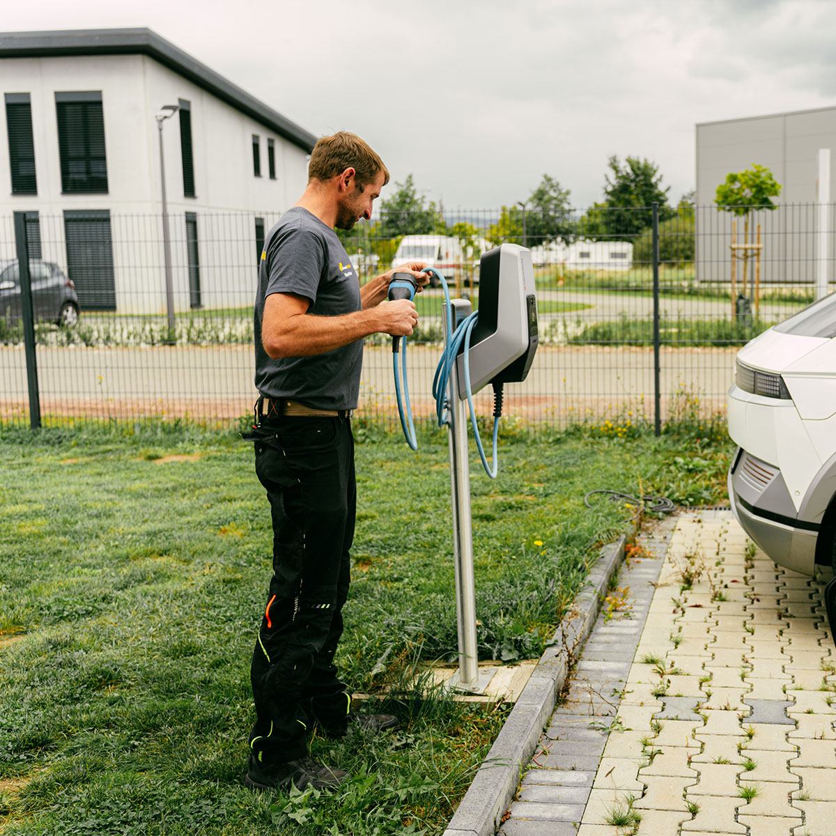 Schwaab Elektrik - Ihr erfahrener Partner für alle elektrischen Herausforderungen und Experte für Ladestationen und Wallboxen in Wittlich bei Trier.